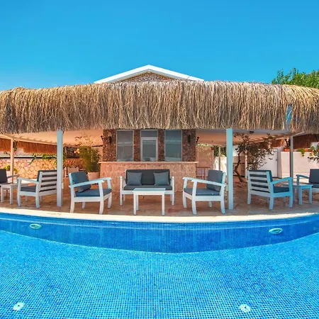 Likya Pavilion Riad 4*