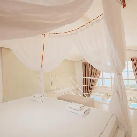 Likya Pavilion Riad Kaş