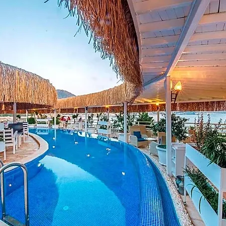 Likya Pavilion Riad 4*